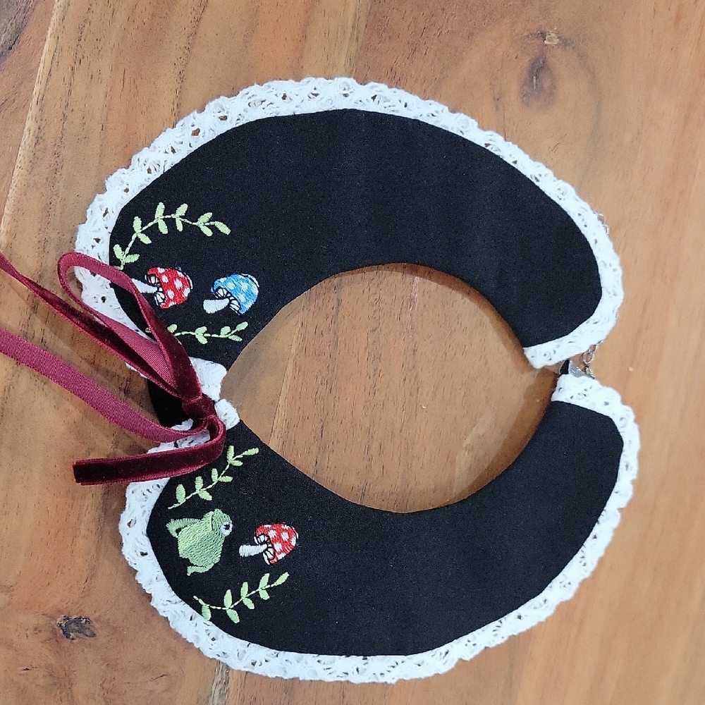 Black Lace-Trimmed Bib Collar Necklace with Embroidered Mushroom and Frog